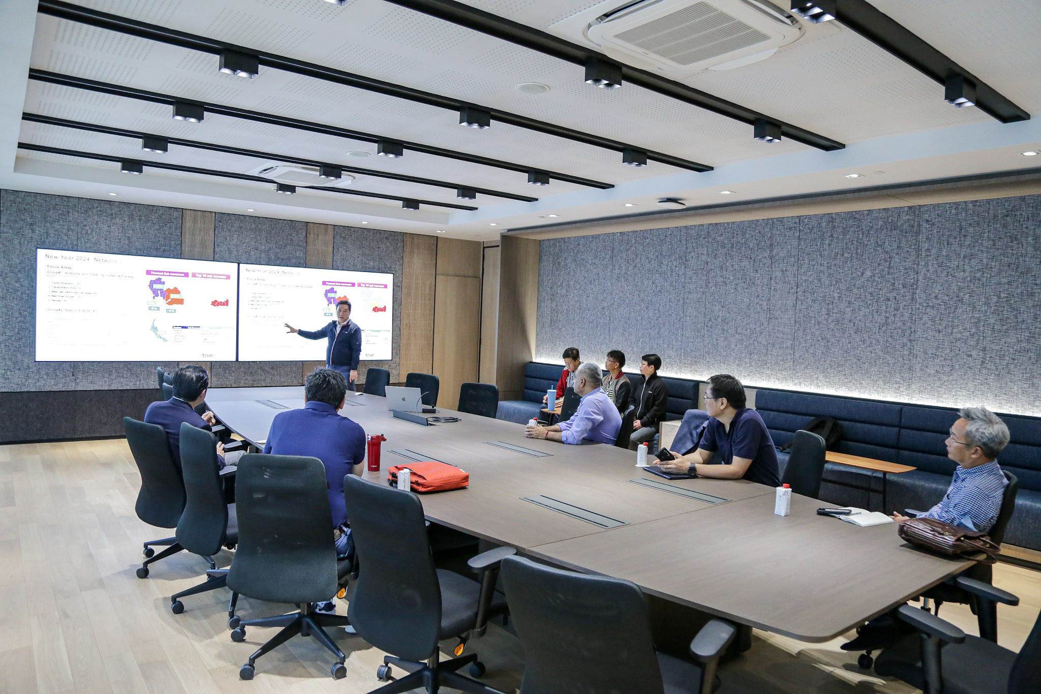 True Corporation office 5